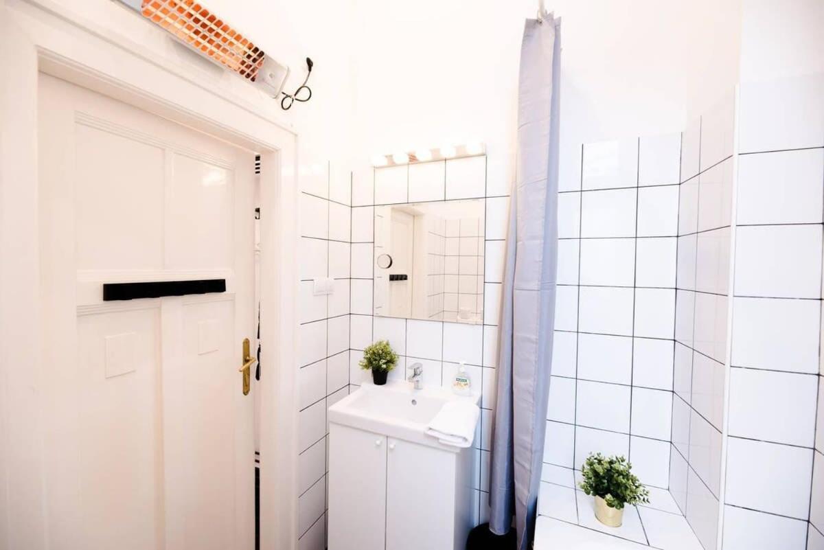 Ultra Central - Ac - Comfy Home Budapesta Exterior foto